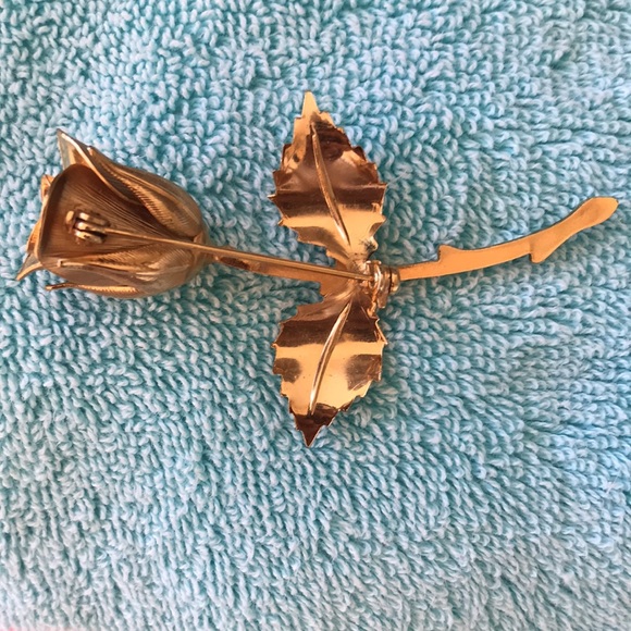 Gio Vanni Di Rocco Vintage Gold Toned 3-Dimensional Rosebud Brooch - Picture 5 of 5